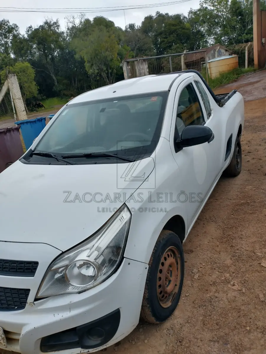 LOTE 002 - Um automóvel da marca GM-CHEVROLET/ MONTANA LS, ano/modelo 2012/2012, cor branca, placas ISW-2852.