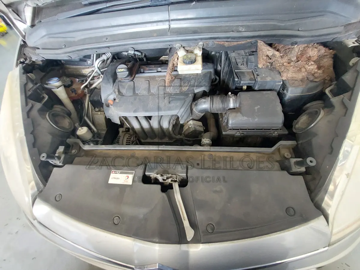 LOTE 005 - Veículo CITROEN C4 Picasso Grand, Placa NOT0183, RENAVAM:  00202357040 Cor: Prata Combustível: Gasolina, ano/modelo 2009/2010.
