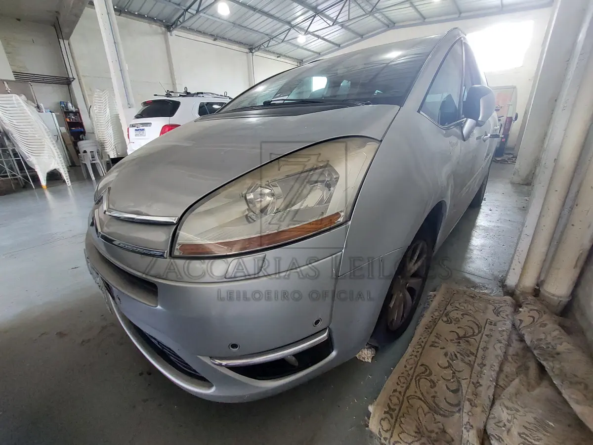 LOTE 005 - Veículo CITROEN C4 Picasso Grand, Placa NOT0183, RENAVAM:  00202357040 Cor: Prata Combustível: Gasolina, ano/modelo 2009/2010.