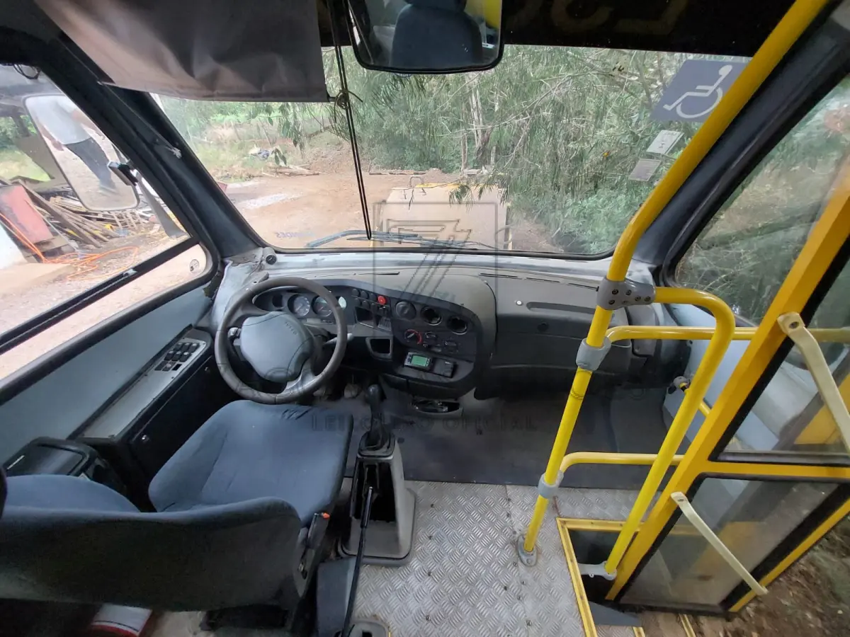 LOTE 001 - Um veículo micro-ônibus da marca IVECO/CITYCLASS 70C16, ônibus para 29 passageiros, placas ISV-9748, na cor amarela, à diesel, ano/modelo 2011/2012, RENAVAM 00455032289.