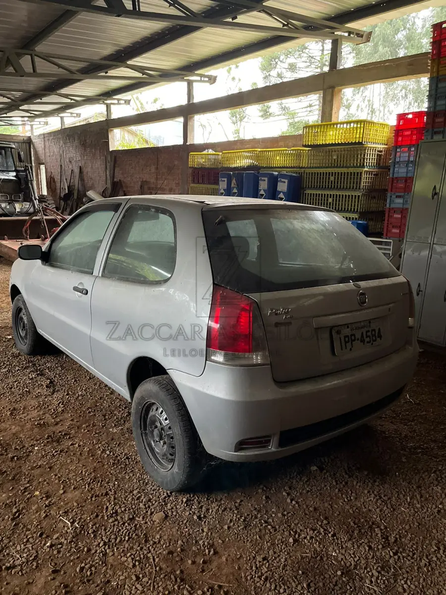 LOTE 006 - Um automóvel da marca FIAT/PALIO FIRE ECONIMY, placas IPP-4584, na cor prata, ano/modelo  2009/2010, à Álcool/Gasolina, RENAVAM Nº 128982276.