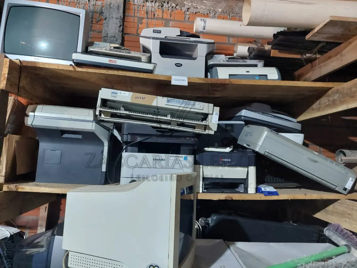 LOTE 020 - Equipamentos de informática: Descrição completa no Edital.