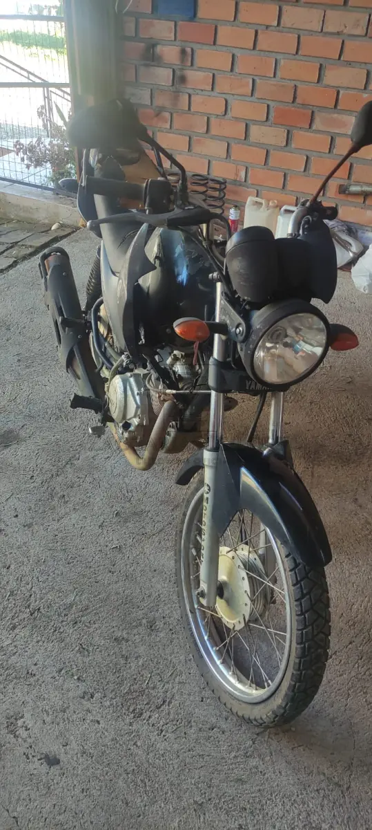 LOTE 013 - YAHAMA/ FACTOR YBR125 K, placas ITJ1447, cor Preta, fabricação/modelo 2011/2012, Chassi 9C6KE12520CO0088361, RENAVAM 478628927.