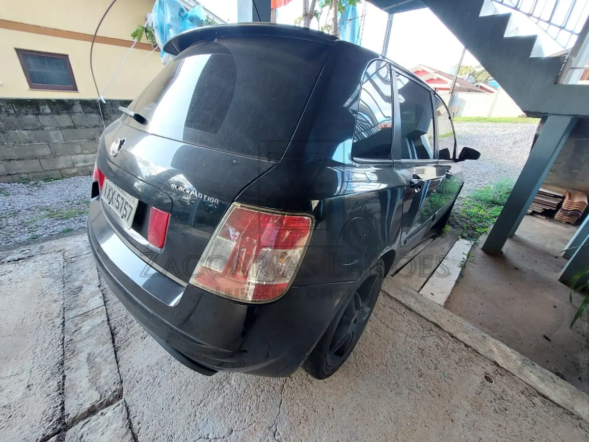 LOTE 007 - Um automóvel  da marca FIAT/STILO BLACKMOTION, placas IXX-5757, na cor preta, ano/modelo 2009/2010, RENAVAM  158979907.