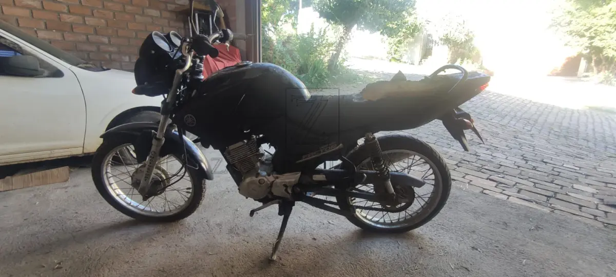 LOTE 013 - YAHAMA/ FACTOR YBR125 K, placas ITJ1447, cor Preta, fabricação/modelo 2011/2012, Chassi 9C6KE12520CO0088361, RENAVAM 478628927.