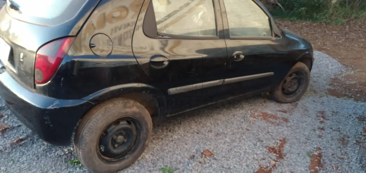 LOTE 010 - Um automóvel da marca CHEVROLET/CELTA 1.0L LT, placas ISR9379, na cor preta, à álcool/gasolina, ano/modelo 2011/2012, RENAVAM nº 419605282.