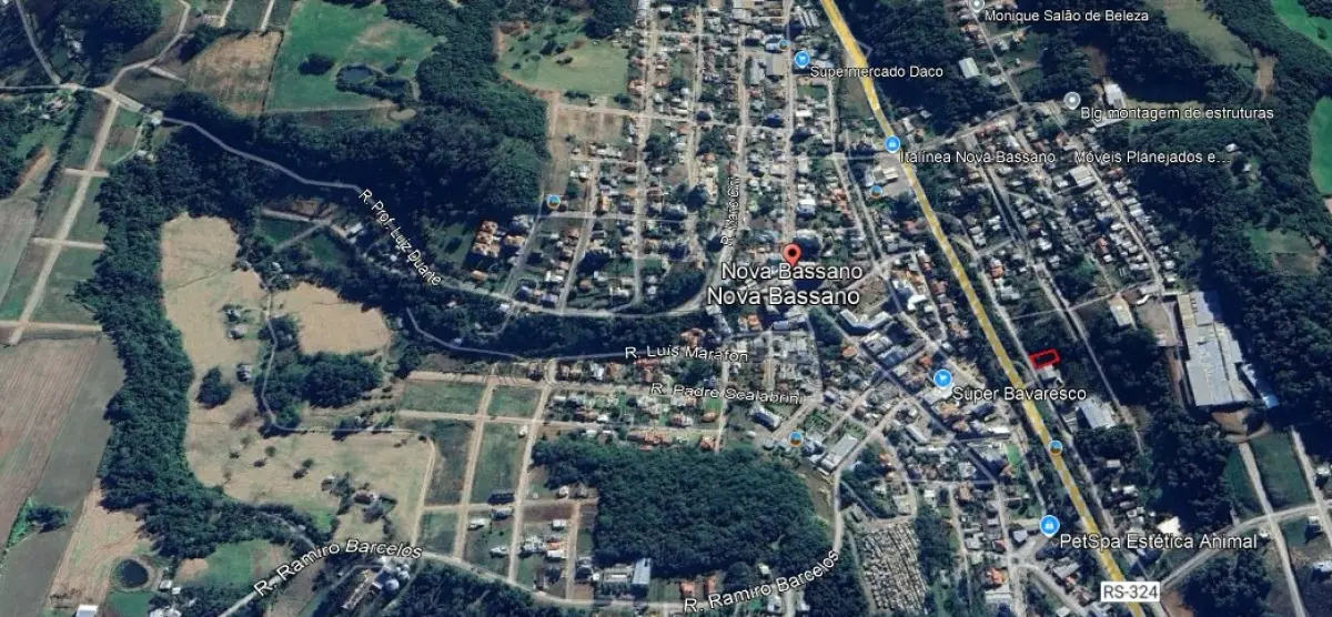 LOTE 003 - IMÓVEL: Terreno Urbano, Localizado no quarteirão formado pela faixa de domínio da RS/324,  antiga Rua Itália, Ruas da Emancipação e Imigrantes e terras urbanas, nesta cidade, com área de  680,00m², sem benfeitorias, medindo 20,00m de frente, ao OÉS-SUDOESTE, à faixa de domínio da  RS/324, atingida pela Rua Itália, lado par, por 34,00m de extensão da frente ao fundo, por ambos os lados,  o qual entesta no fundo, ao LÉS-NORDESTE, onde tem a mesma medida da frente, confrontando com  terras urbanas de Ivo José Dagnese outro, dividindo-se por uma lado, ao NOR- NOROESTE, com terreno  de propriedade  de Ivo Jose Dagnese, donde dista, pelo alinhamento dos números pares da Rua Itália,  207,34m da esquina da Rua Emancipação; e, pelo outro lado, ao SU-SUDESTE, confrontando com terreno  de propriedade de Ivo José Dagnese. MATRÍCULA nº 2176 do livro 2 do Registeo de Imóveis de Nova  Bassano/RS.