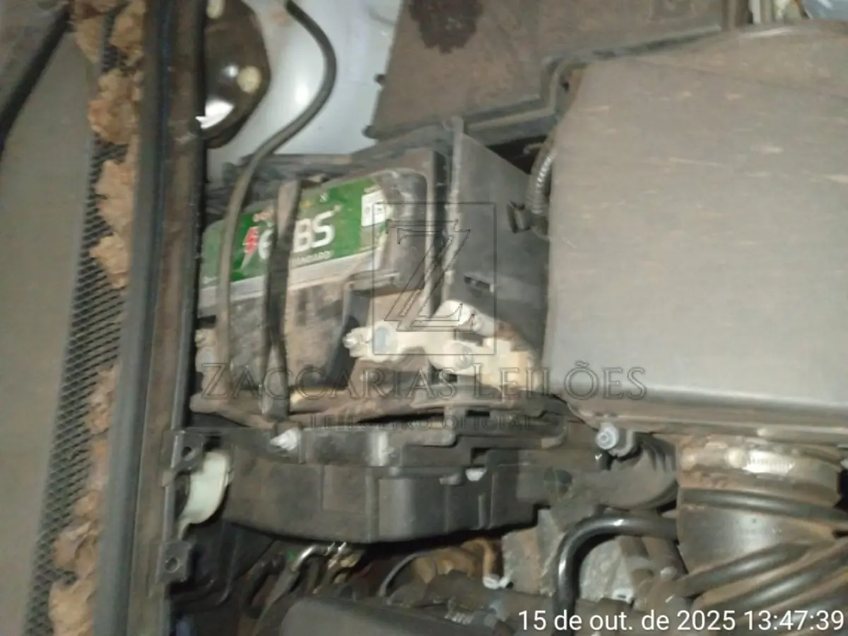 LOTE 003 - FORD FOCUS 2L FC FLEX, placa: ISJ1B12, Ano/modelo: 2011/2011, na cor PRATA. Chassi:  8AFTZZFFCCJ459325, RENAVAM: 00359678971.
