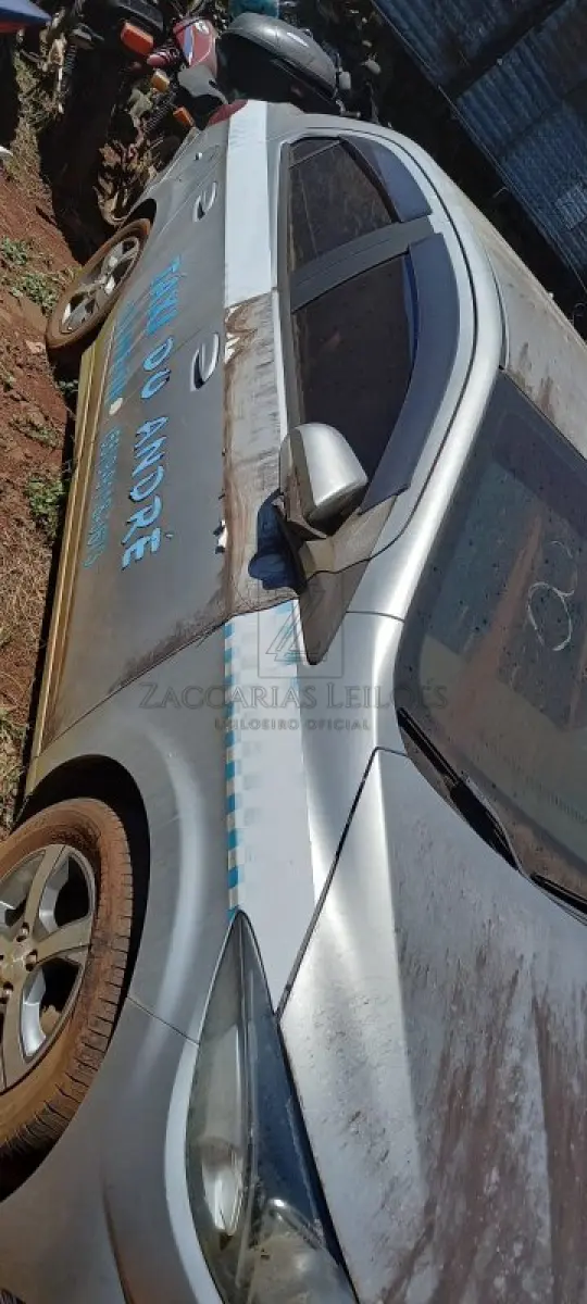 LOTE 004 - CHEVROLET/PRISMA 1.4MT LTZ, Placa: IYF7664, Ano/modelo: 2017/2017, na cor: PRATA, Chassi:  9BGKT69V0JG274023, RENAVAM: 01137720716.