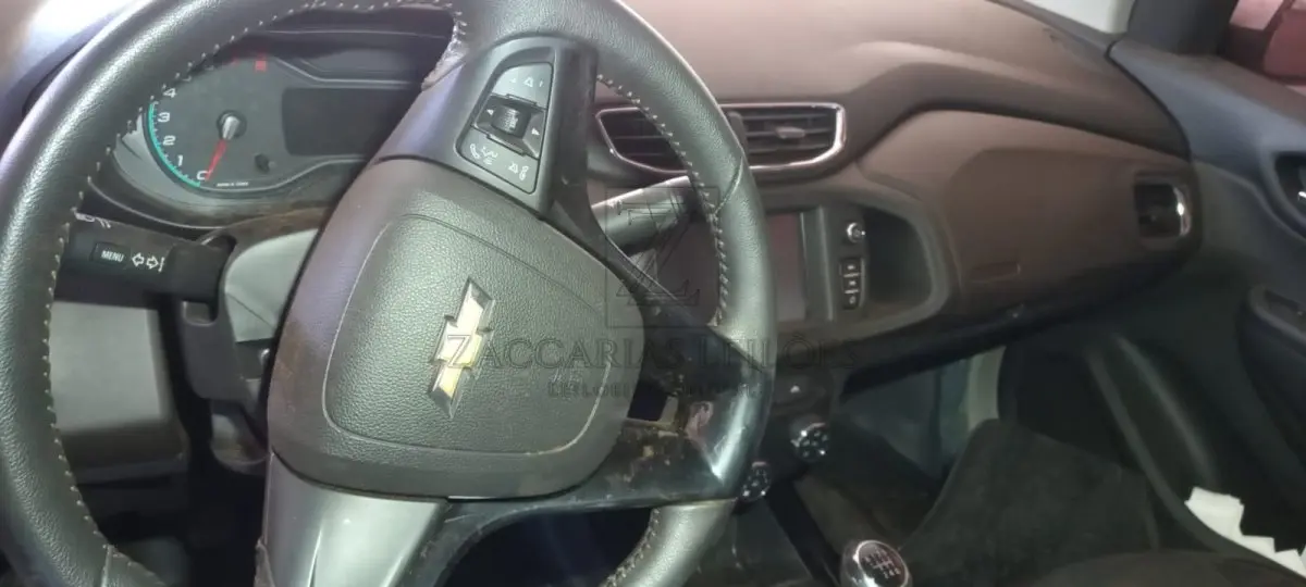 LOTE 004 - CHEVROLET/PRISMA 1.4MT LTZ, Placa: IYF7664, Ano/modelo: 2017/2017, na cor: PRATA, Chassi:  9BGKT69V0JG274023, RENAVAM: 01137720716.