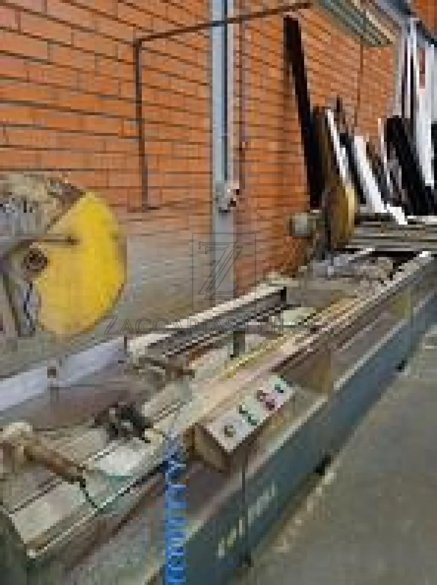 LOTE 001 - 1. Fresadeira Cortesa 2. Pantógrafo Cortesa 3. Esmeril 360W 4. Calandra Lombard 5. Serra  Circular 5cv 6. Furadeira Motomil FB160 7. Compressor Shultz SRP4015 8. Serra Dupla Cabeça  Cortesa 6cv. 9. Serra Monocabeça Cortesa 2c.