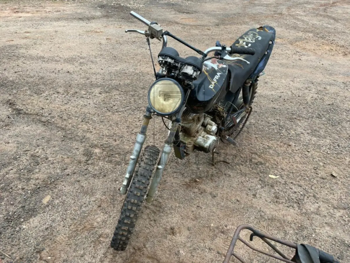 LOTE 008 - DAFRA/SPEED 150, Placa: IOY1079, ano/modelo: 2008/2008, Cor: PRETA, Chassi: 95VCA1E288M011782,  RENAVAM: 00975215787.