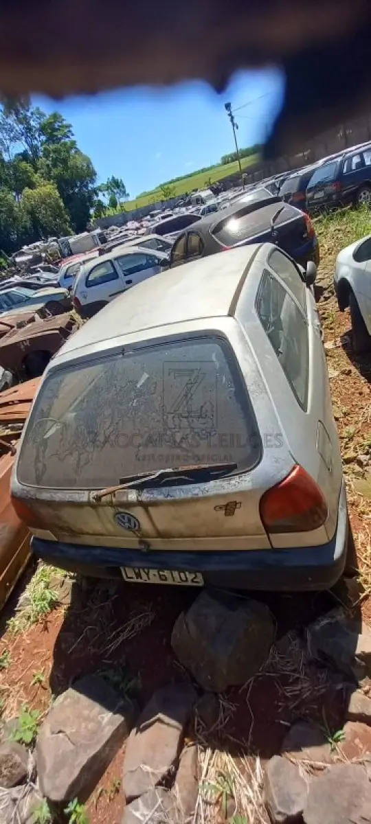 LOTE 002 - VW/GOL 1000I, Placa: LWY6102, Ano/modelo: 1995/1995, na cor: PRATA, Chassi: 9BWZZZ377ST009749,  RENAVAM: 00631031600.