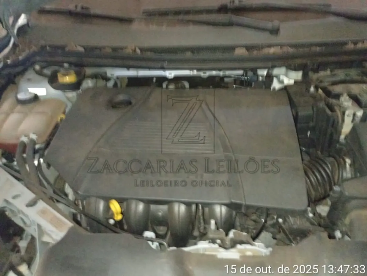 LOTE 003 - FORD FOCUS 2L FC FLEX, placa: ISJ1B12, Ano/modelo: 2011/2011, na cor PRATA. Chassi:  8AFTZZFFCCJ459325, RENAVAM: 00359678971.