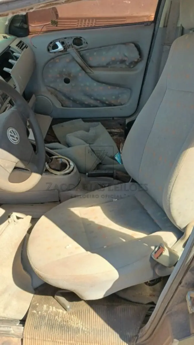 LOTE 005 - VW/GOL 16V POWER, Placa IKO5J67, ano/modelo 2002/2002, Cor: AZUL, Chassi: 9BWCA05X82P048152,  RENAVAM: 00778983722.