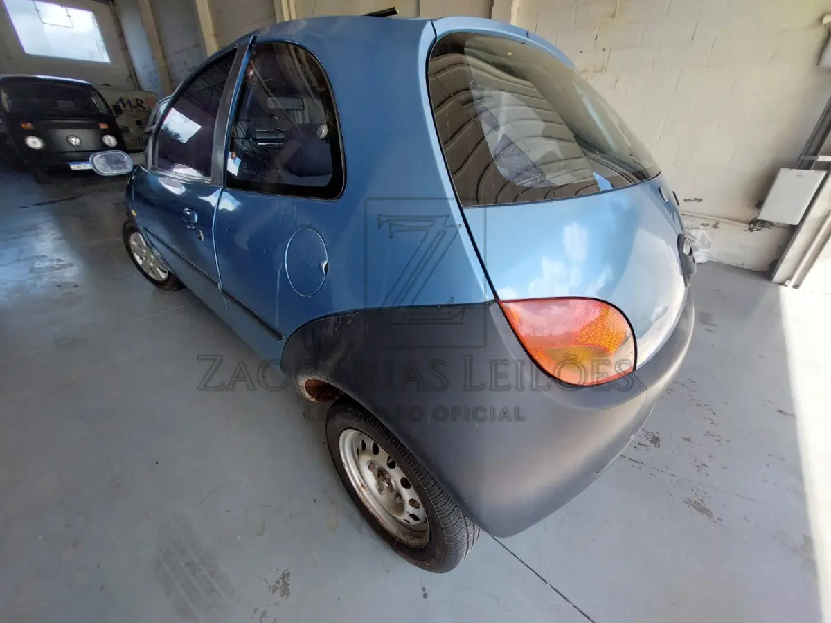 LOTE 002 - Ford/Ka, cor azul, ano/modelo 2000, placas IJQ1223, Renavam 742940802.
