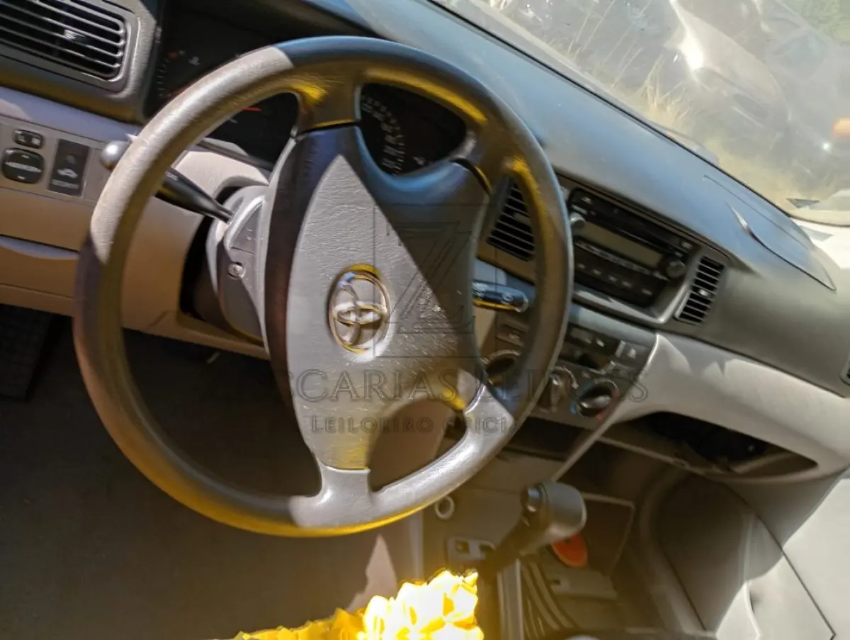 LOTE 004 - TOYOTA/COROLLA XEI 1.8 VVT, Placa: DUF5805, Ano/modelo: 2006/2006, Cor: Cinza,  Chassi: 9BR53ZEC278650939, Motor: 4592308, Renavam: 00893706825