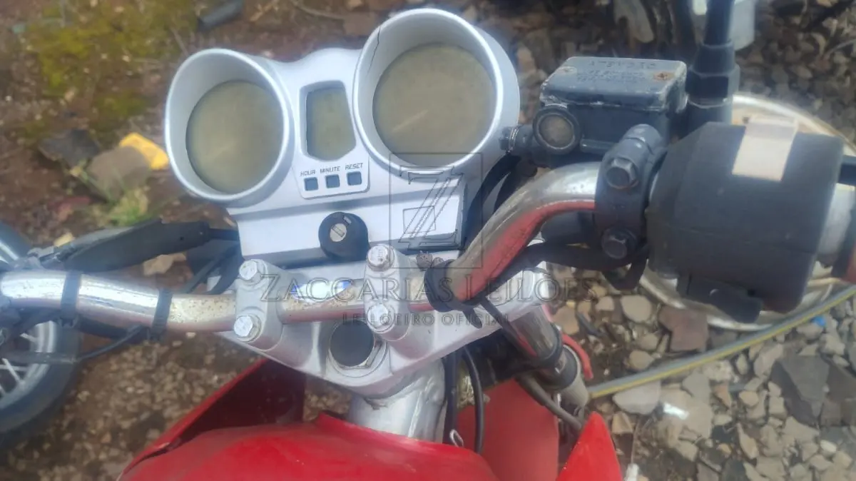 LOTE 016 - HONDA/CBX 250 TWISTER, Placa: INU7085, Ano modelo: 2007/2007, Cor: VERMELHA, Chassi:  9C2MC35007R040928, Motor: MC35E-7040928, RENAVAM: 00918067987.