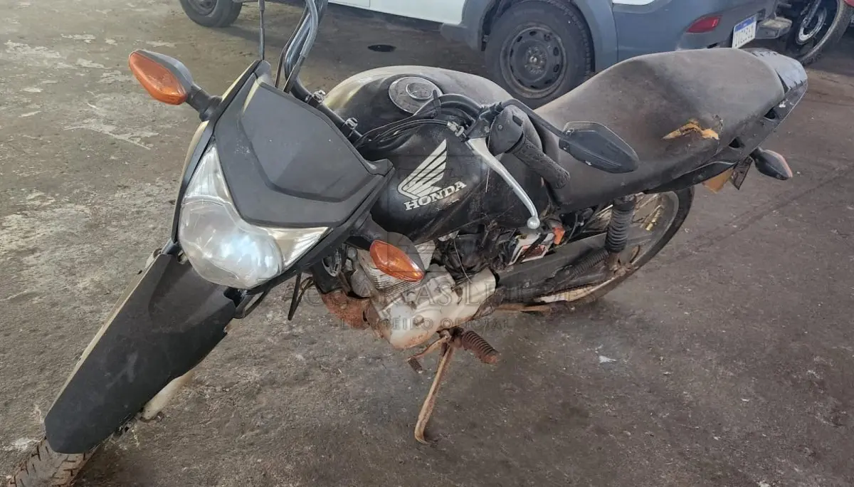 LOTE 019 - HONDA/CG 125 FAN KS, Placa: IVG6293,  Ano/modelo: 2013/2013, Cor: PRETA, Chassi:  9C2JC4110ER109270, Motor: JC41E1E109270, Renavam: 01000492521.