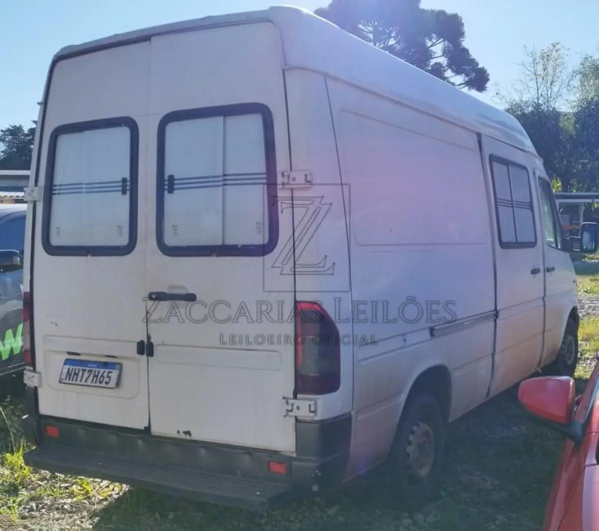 LOTE 015 - MBENZ 313SF RONTAN AMB, Placa: NHT7H65, ano/modelo: 2007/2007, Cor: BRANCA, Chassi: 8AC9036627A964223, Motor: 61198170063871, Renavam: 00129982113.