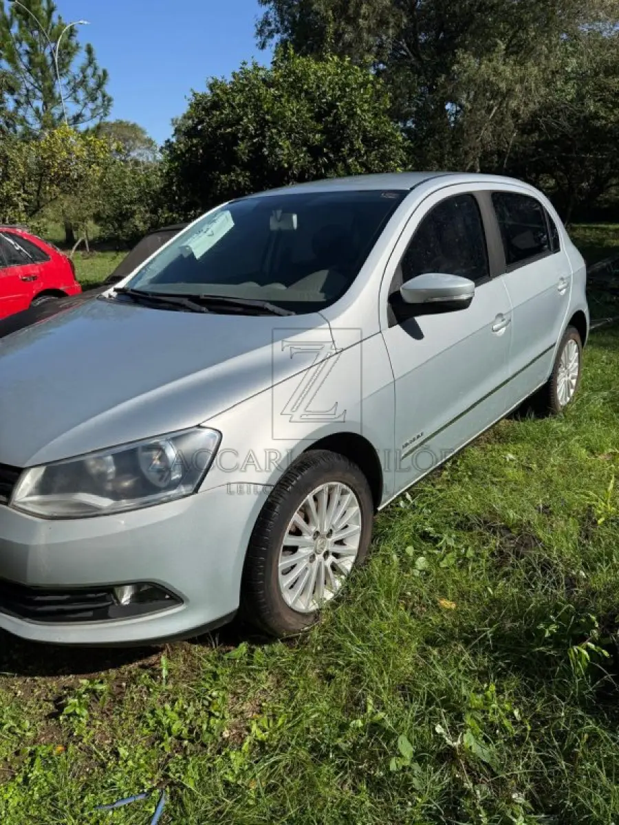 LOTE 004 - VW/GOL HL MC, Placa: IWR5329, Ano/modelo: 2015/2015, Cor: PRATA, Chassi: 9BWAB45U4GT019442, Motor: CCRU24280.