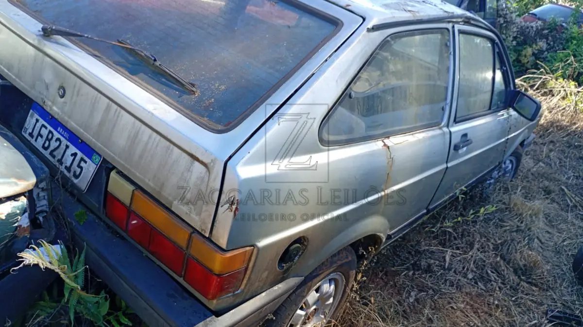 LOTE 010 - Marca/Modelo: VW/GOL GL, Placa: IFB2I15, Ano/modelo: 1987/1987, Cor: Bege,  Chassi: 9BWZZZ30ZHT126964, Renavam: 00563061197.