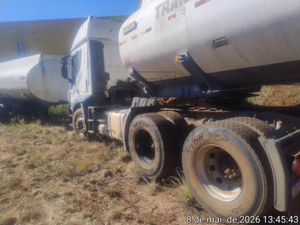 LOTE 001 - IVECO/STRALIS 800S48TZ, Placa: QBK9H49, Ano/modelo: 2014/2014, Cor: BRANCA,  Chassi: 93ZS3HUH0E8827419, Motor: F3BE3681J5049418, Renavam: 01020966499.