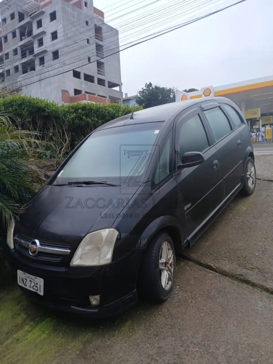LOTE 008 - Um automóvel da marca GM/MERIVA MAXX, placas INZ7251, na cor preta, ano/modelo 2007/2008, à Álcool/Gasolina, RENAVAN 928515001.  Necessita reforma de motor.