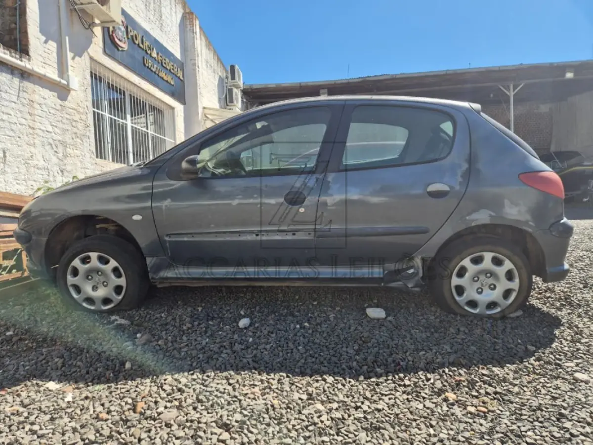 LOTE 006 - PEUGEOT/206 10 SENSAT, Placa: IMR1I33, Ano/modelo: 2005/2005, Cor: CINZA, Chassi: 9362A7LZ96B011799, Motor: 10TR01Q091815, RENAVAM: 864423004.