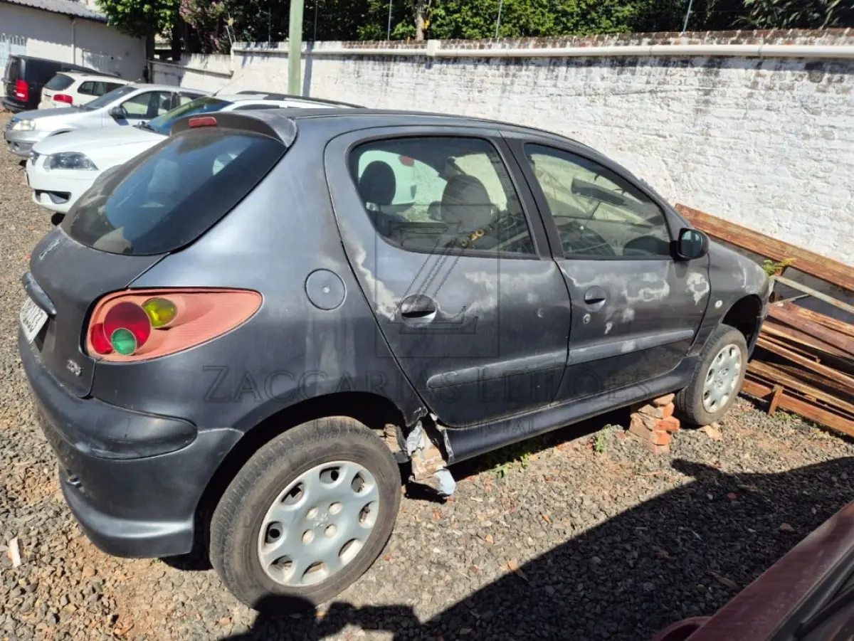 LOTE 006 - PEUGEOT/206 10 SENSAT, Placa: IMR1I33, Ano/modelo: 2005/2005, Cor: CINZA, Chassi: 9362A7LZ96B011799, Motor: 10TR01Q091815, RENAVAM: 864423004.