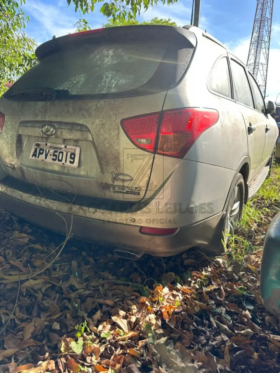 LOTE 003 - HYUNDAI VERACRUZ 3.8V6, Placa: APV5019, Ano/modelo: 2009/2009, Cor: PRATA, Chassi: KMHNU81CDAU104940, Motor: G6DA9A370922, RENAVAM: 00177324023.