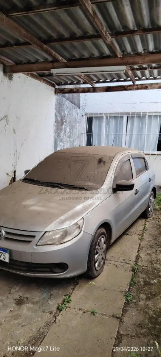 LOTE 001 - VW/GOL 1.0,  Placa: OLW7105, Ano/modelo: 2012 /2012, Cor: PRATA, Chassi: 9BWAA05U3DT093829, Motor: CCNC50130, RENAVAM: 00478740298.