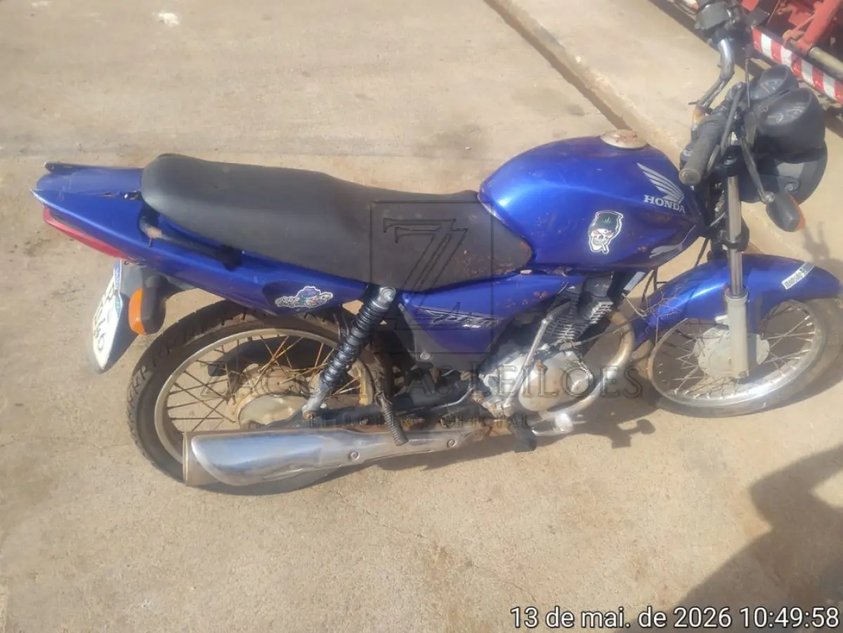 LOTE 018 - HONDA/CG 150 TITAN KS, Placa: IPJ4D46, Ano/modelo: 2008/2008 Cor: AZUL, Chassi:  9C2KC08108R331892, Motor: KC08E18331892, RENAVAM: 00116103027.