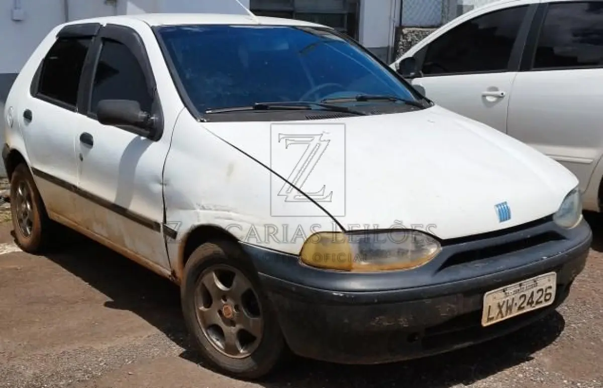 LOTE 006 - Fiat/Palio EL, placa LXW2426, ano/modelo 1996/1996, na cor branca chassis nº 9BD178237T0011119, RENAVAM: 00655006133.