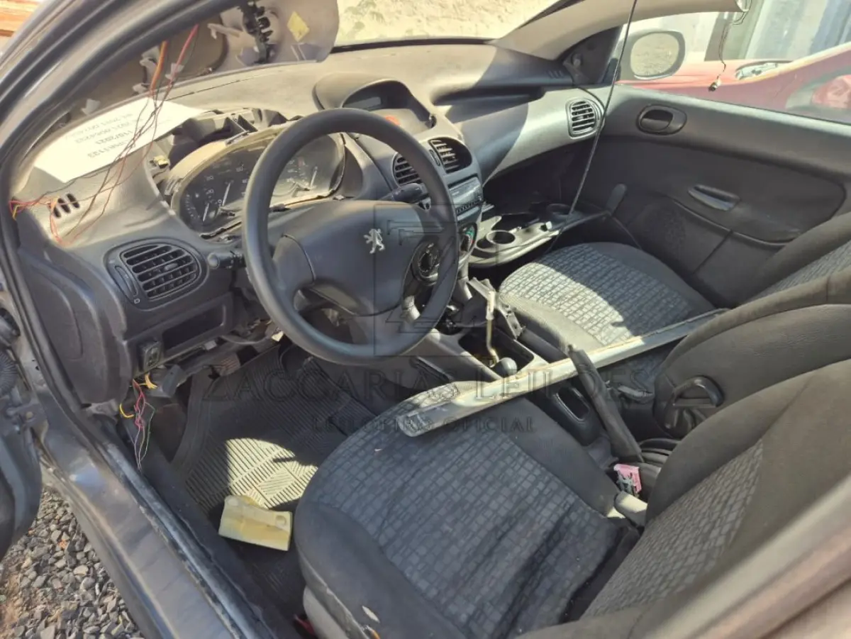 LOTE 006 - PEUGEOT/206 10 SENSAT, Placa: IMR1I33, Ano/modelo: 2005/2005, Cor: CINZA, Chassi: 9362A7LZ96B011799, Motor: 10TR01Q091815, RENAVAM: 864423004.