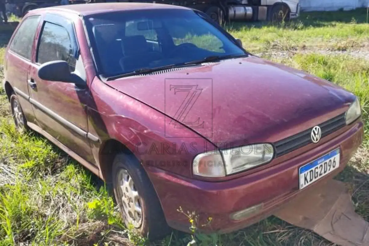 LOTE 001 - VW/GOL PLUS MI, Placa: KDG2D96, ano/modelo: 1997/1997, Cor: VERMELHA, Chassi: 9BWZZZ377VP564949, Motor: AFZ755718, Renavam: 00676951244.
