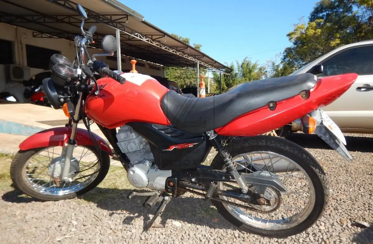 LOTE 009 - HONDA/CG 125 FAN ES, Placa: ISE1135, ano/modelo: 2011/2011 Cor: VERMELHA / Chassi: 9C2JC4120BR723990.