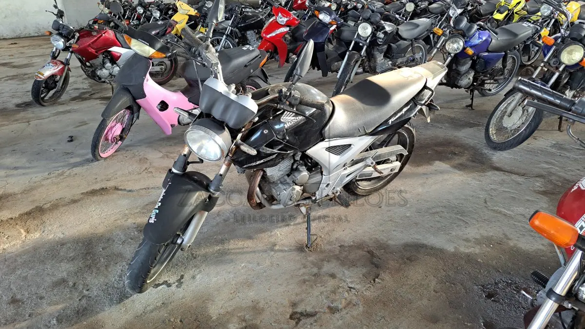 LOTE 0216