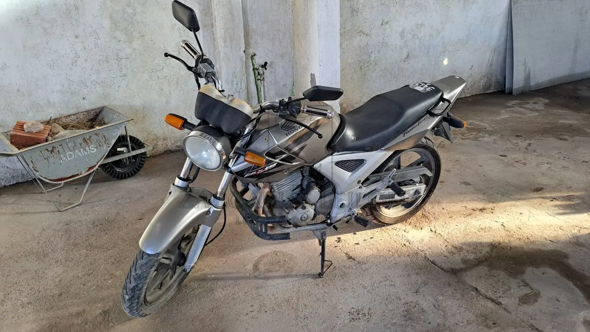 LOTE 0205