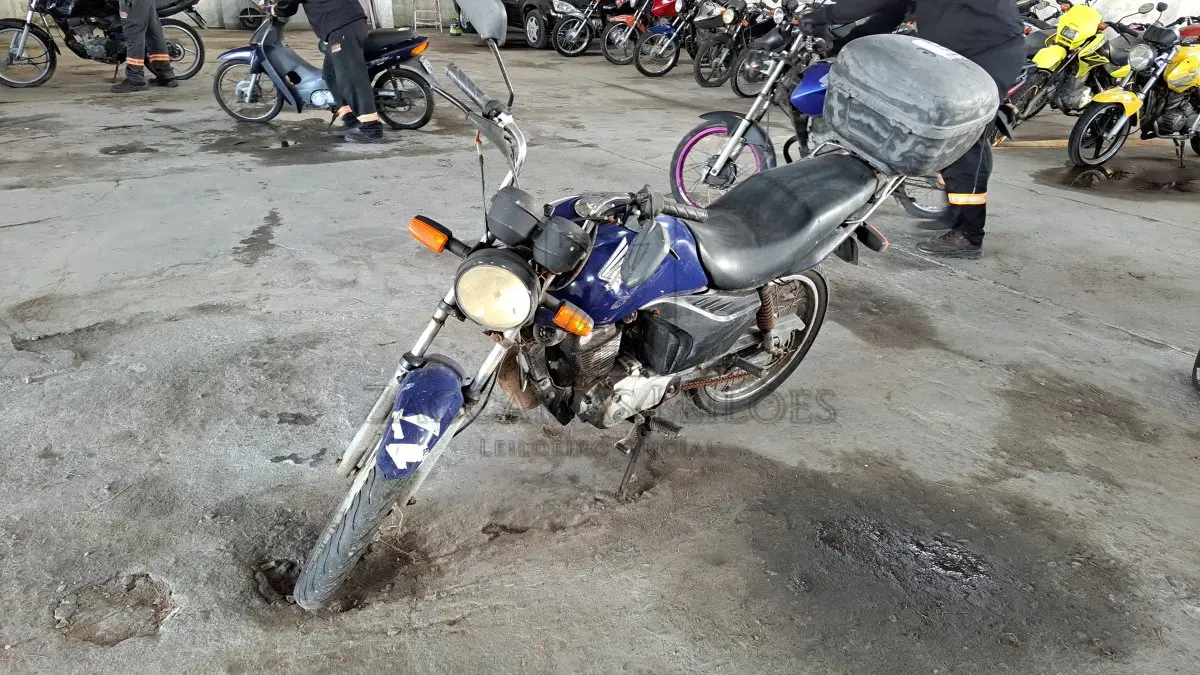 LOTE 0235