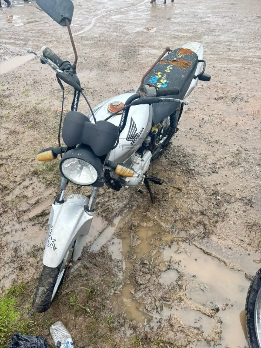 LOTE 0008