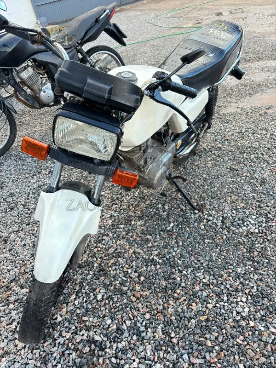 LOTE 0047
