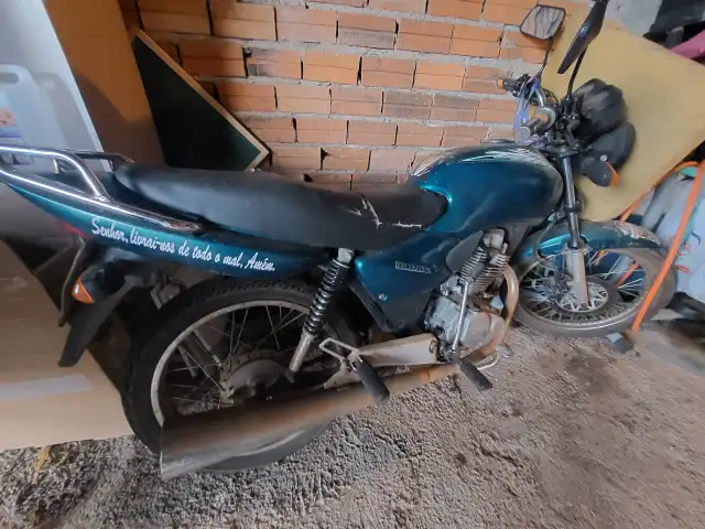 Uma Motocicleta