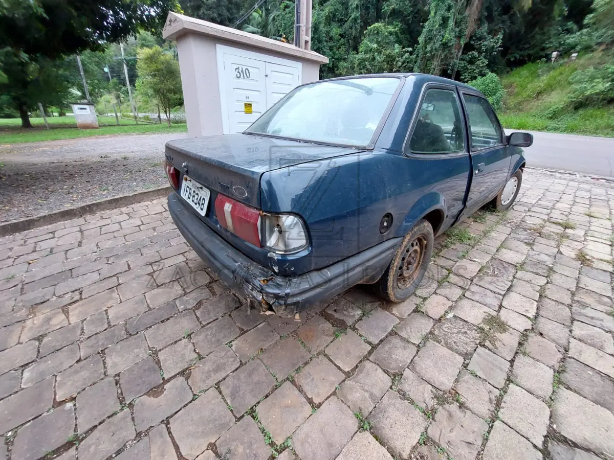 LOTE 003 - Veículo FORD/Verona LX, ano/modelo 1992/1992, placas IFB8348, cor azul, RENAVAM  564248290.