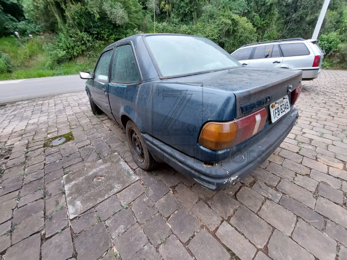 LOTE 003 - Veículo FORD/Verona LX, ano/modelo 1992/1992, placas IFB8348, cor azul, RENAVAM  564248290.