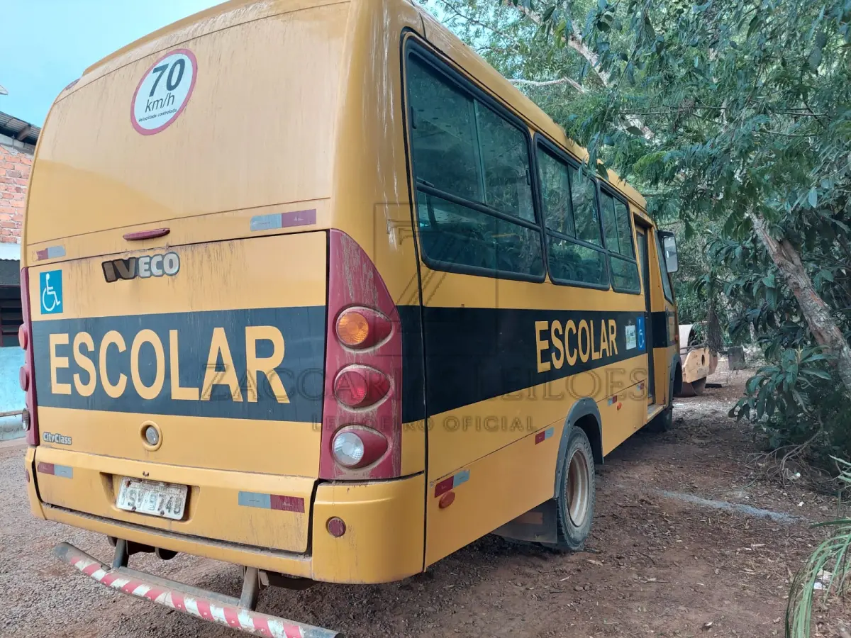 LOTE 001 - Um veículo micro-ônibus da marca IVECO/CITYCLASS 70C16, ônibus para 29 passageiros, placas ISV-9748, na cor amarela, à diesel, ano/modelo 2011/2012, RENAVAM 00455032289.