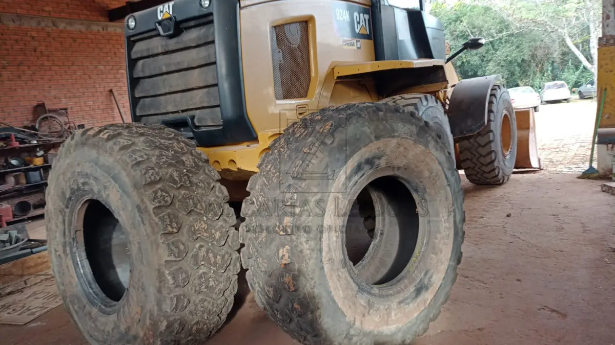 LOTE 004 - PÁ CARRAGADEIRA CATERPILLAR, MODELO 924K, ANO 2016.