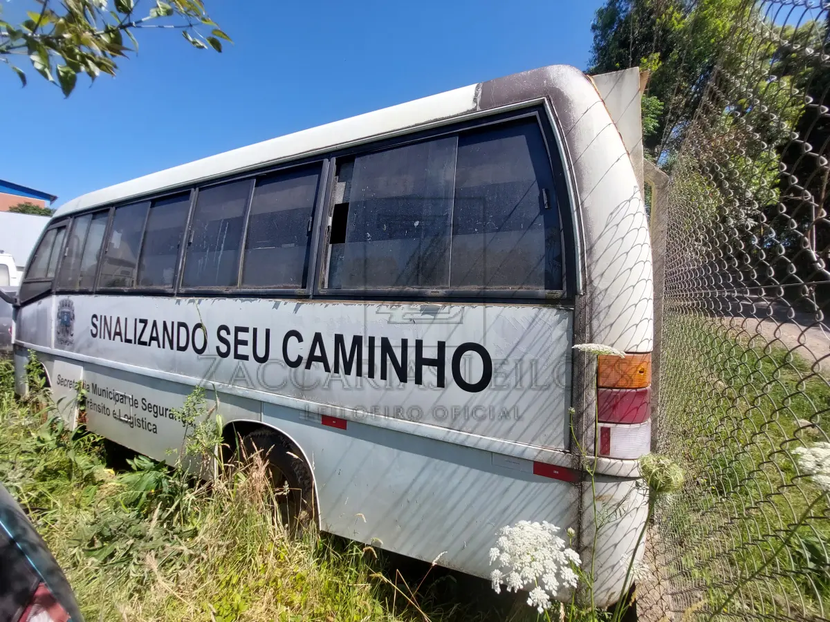 LOTE 005 - Micro ônibus da marca MARCOPOLO, placas III-6589, ano/modelo 1998/1998, RENAVAM  00706693981, a diesel.