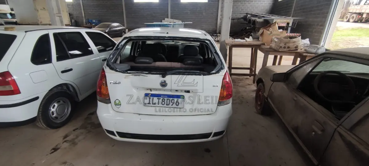 LOTE 006 - Um automóvel da marca FIAT/PALIO ELX, placas ILT-8D96, na cor branca, à gasolina, ano/modelo 2004/2004, RENAVAM 825835747.