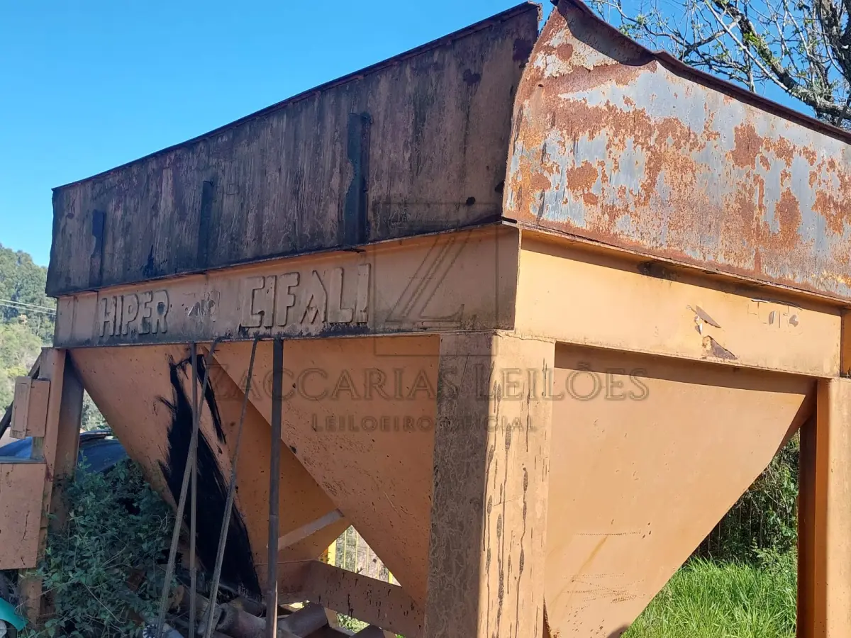 LOTE 002 - Uma usina para fabricação de asfalto da marca CIFALI.